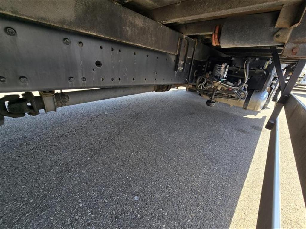 medium and large cargo truck 2021 Blanco - Importación desde Corea - HF Imports Iquique - Foto 19
