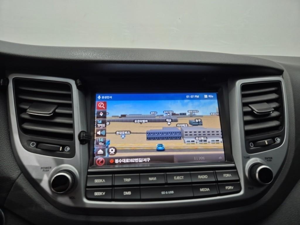 HYUNDAI Tucson - Vista 9