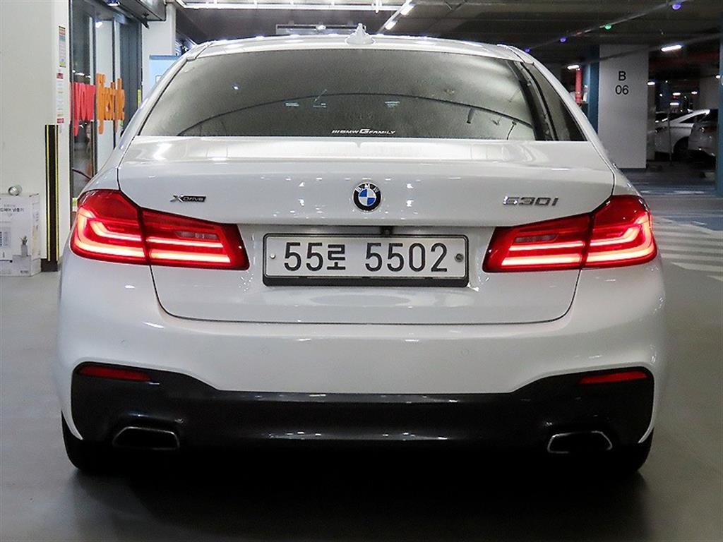 BMW 5 Series - Vista 5