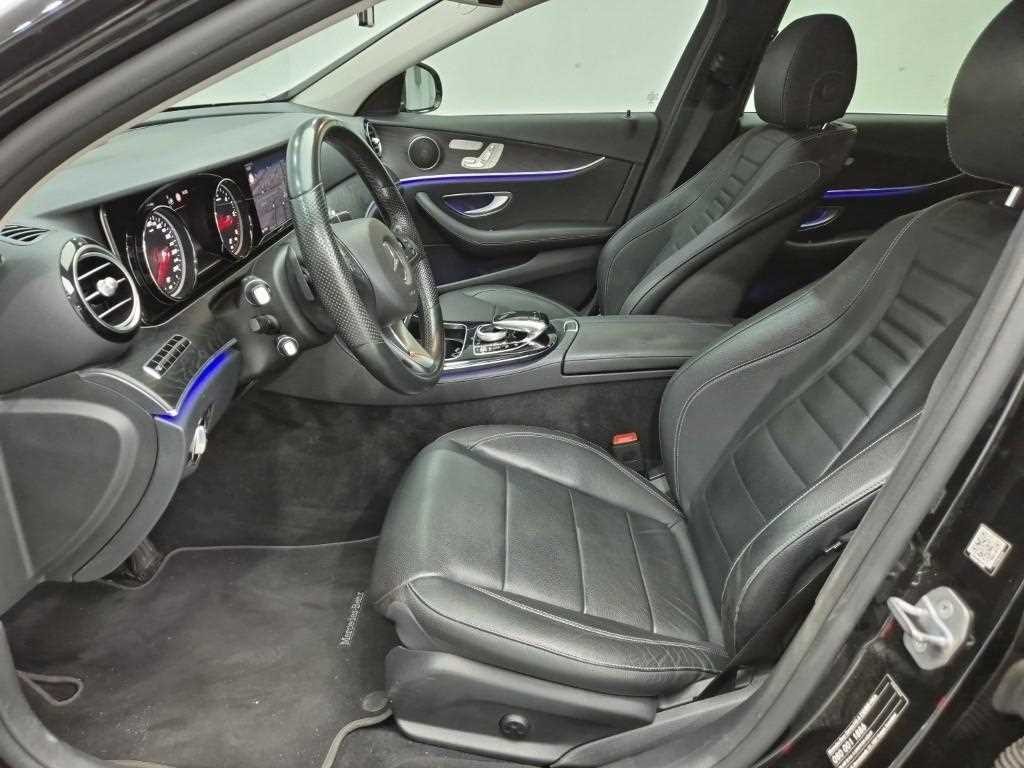 Mercedes Benz E class - Vista 11