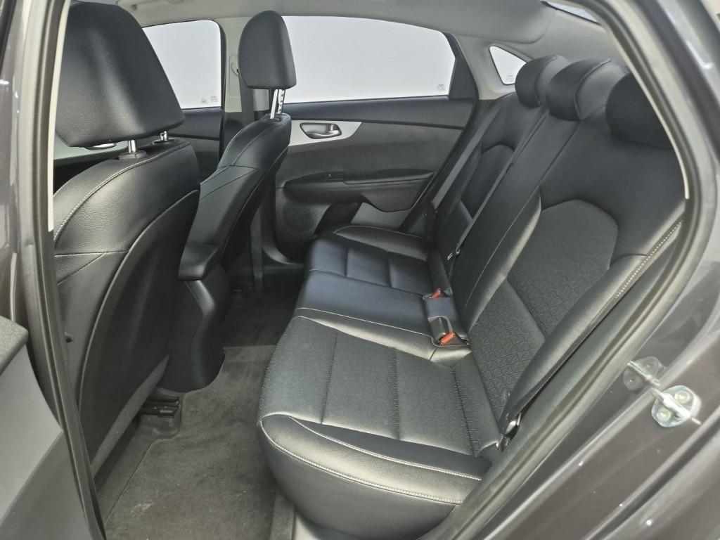 KIA K3 2022 Gris - Importación desde Corea - HF Imports Iquique - Foto 18