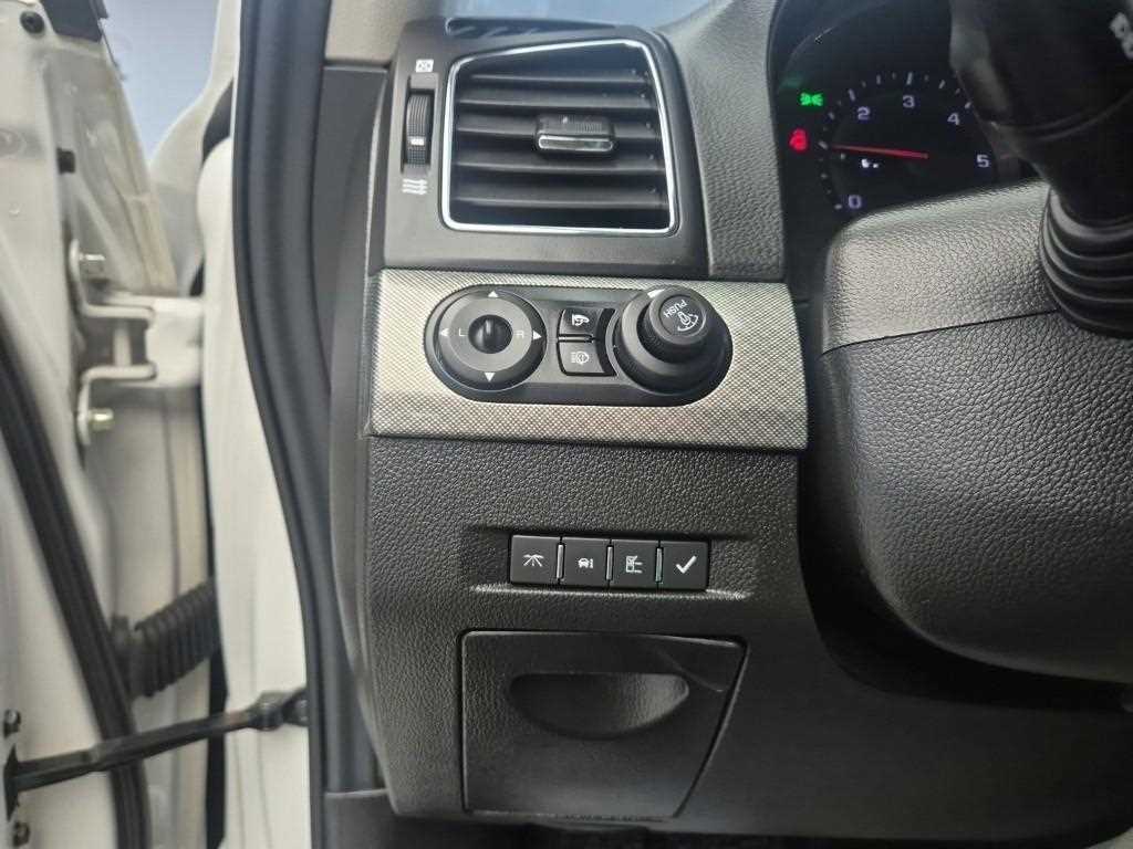 Chevrolet Captiva 2018 Blanco - Importación desde Corea - HF Imports Iquique - Foto 16