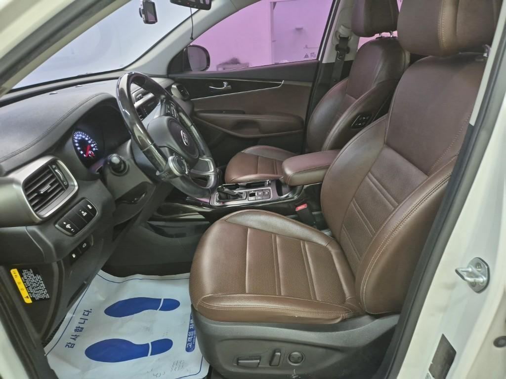 KIA Sorento - Vista 10