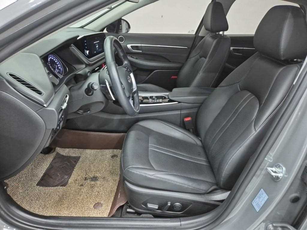 HYUNDAI Sonata - Vista 11