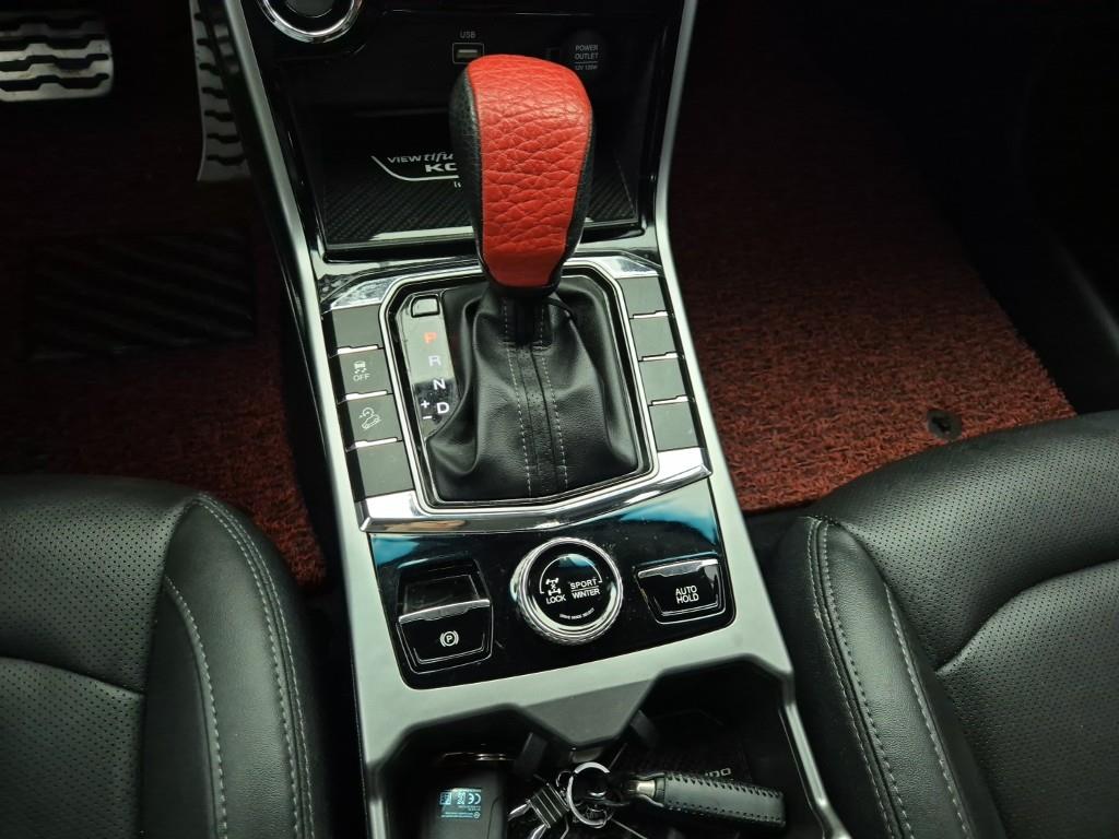 Ssangyong Korando - Vista 8