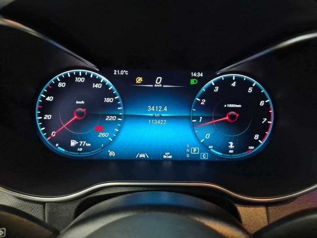 Mercedes Benz GLC Class - Vista 6
