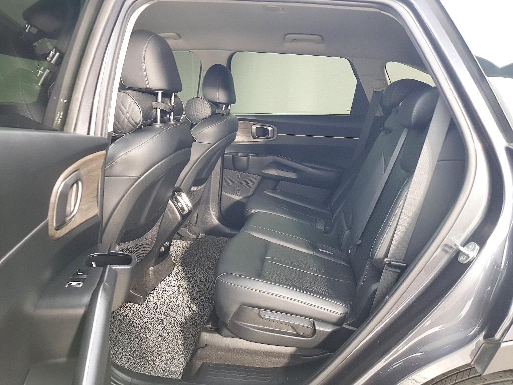 KIA Sorento - Vista 9