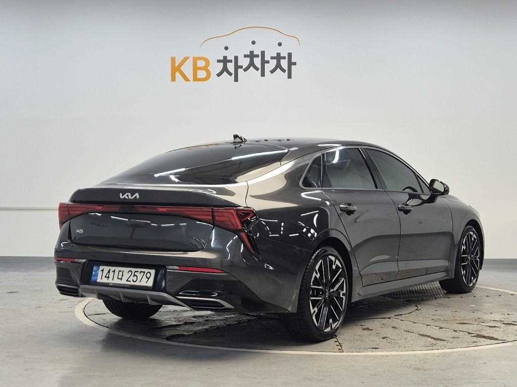 KIA K5 - Vista 3