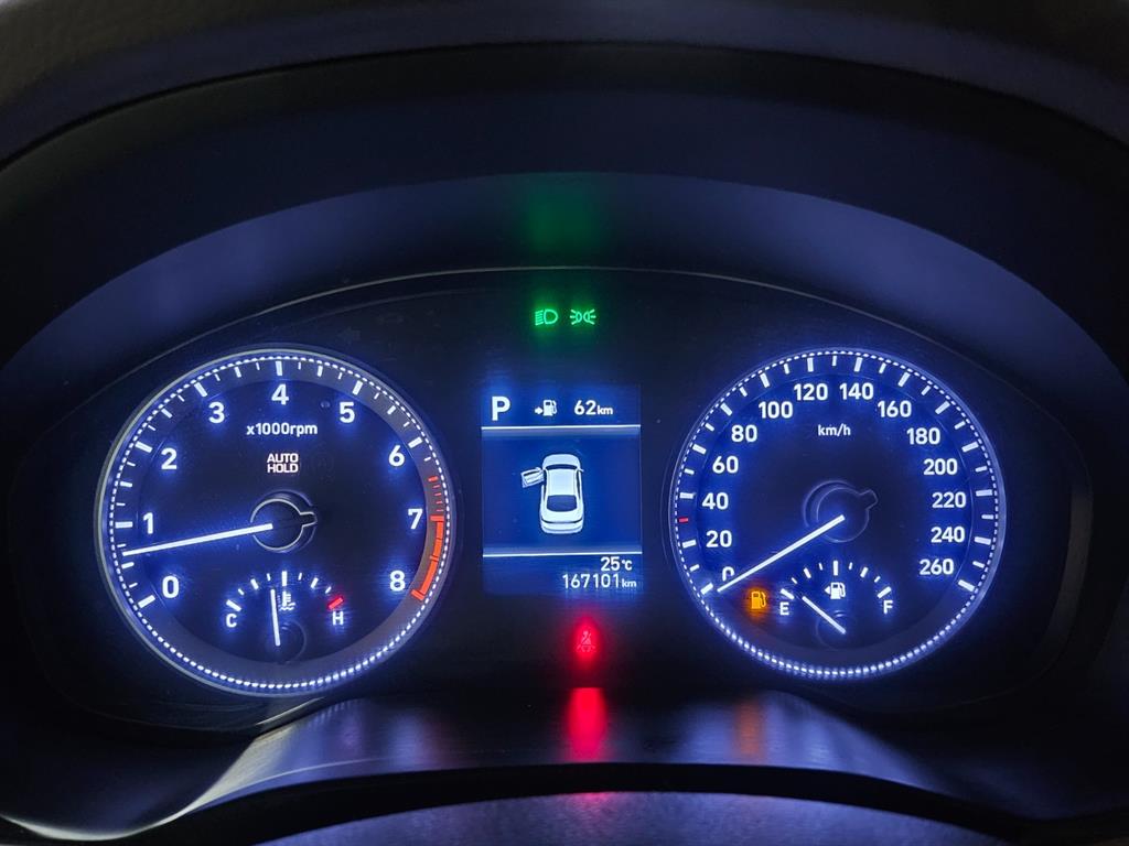 HYUNDAI Grandeur - Vista 9