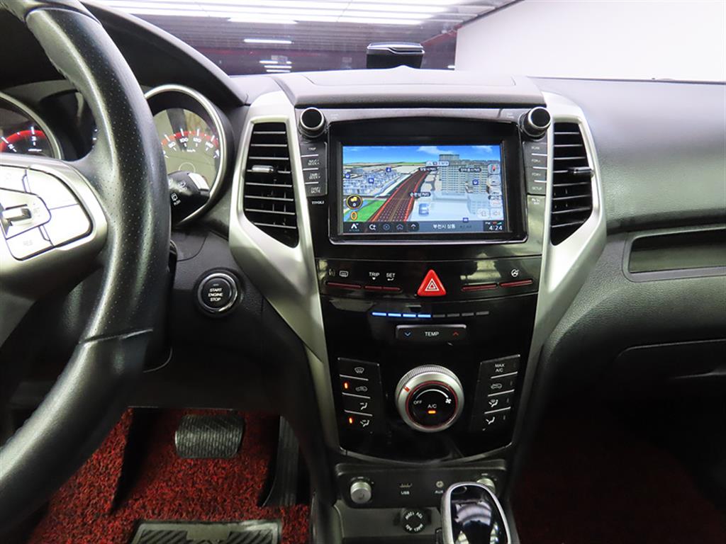 Ssangyong Tivoli - Vista 10