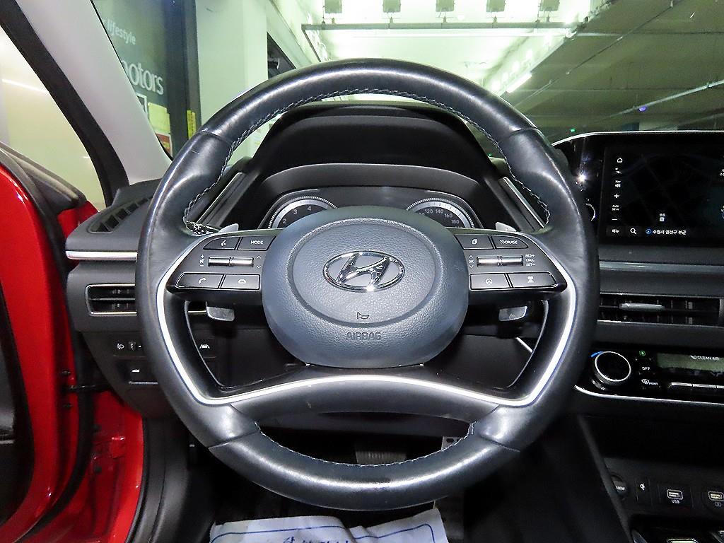 HYUNDAI Sonata - Vista 8