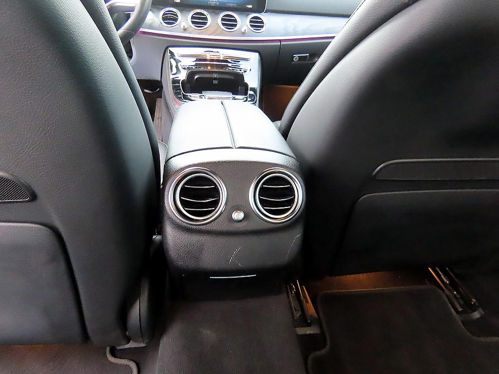 Mercedes Benz E class 2023 Negro - Importación desde Corea - HF Imports Iquique - Foto 17