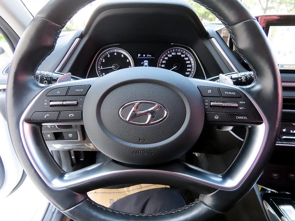 HYUNDAI Sonata - Vista 8