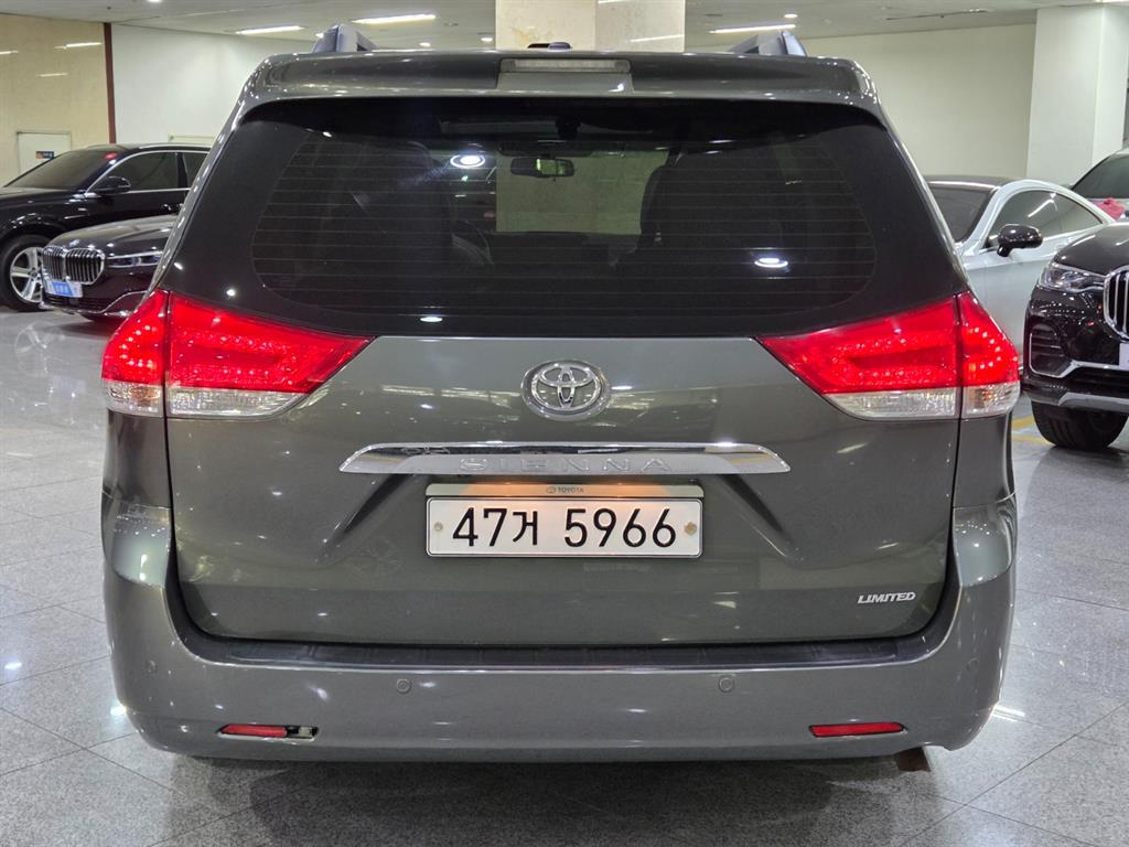 Toyota Siena - Vista 4