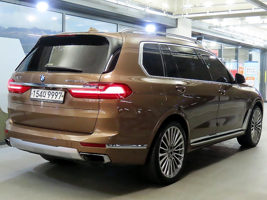 BMW X7 - Vista 4