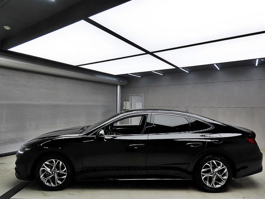 HYUNDAI Sonata - Vista 4