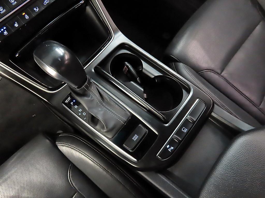 HYUNDAI Grandeur - Vista 10
