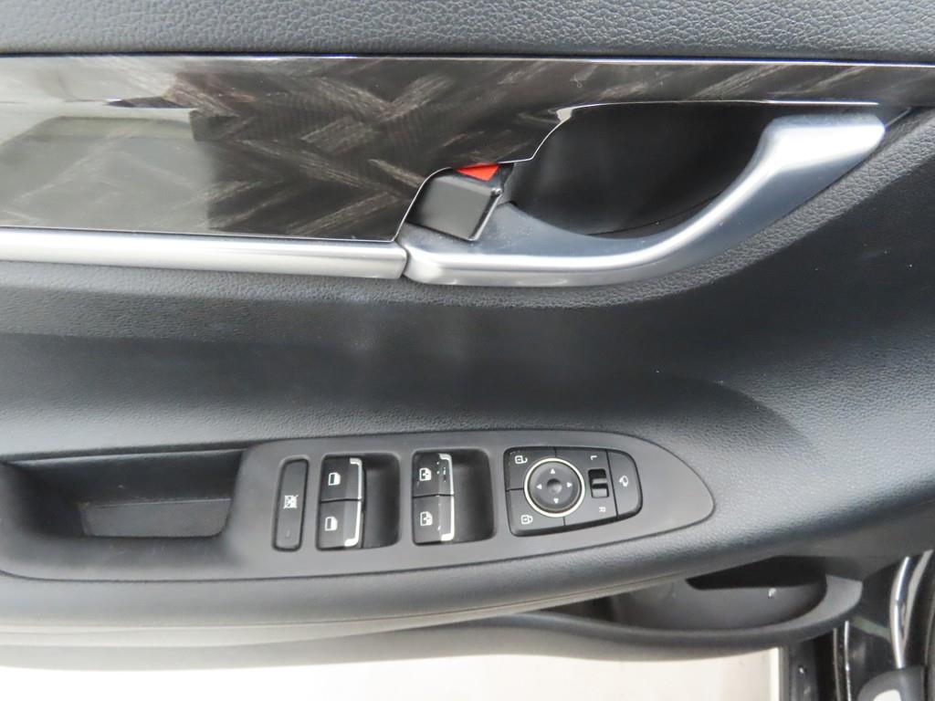 HYUNDAI Grandeur - Vista 9