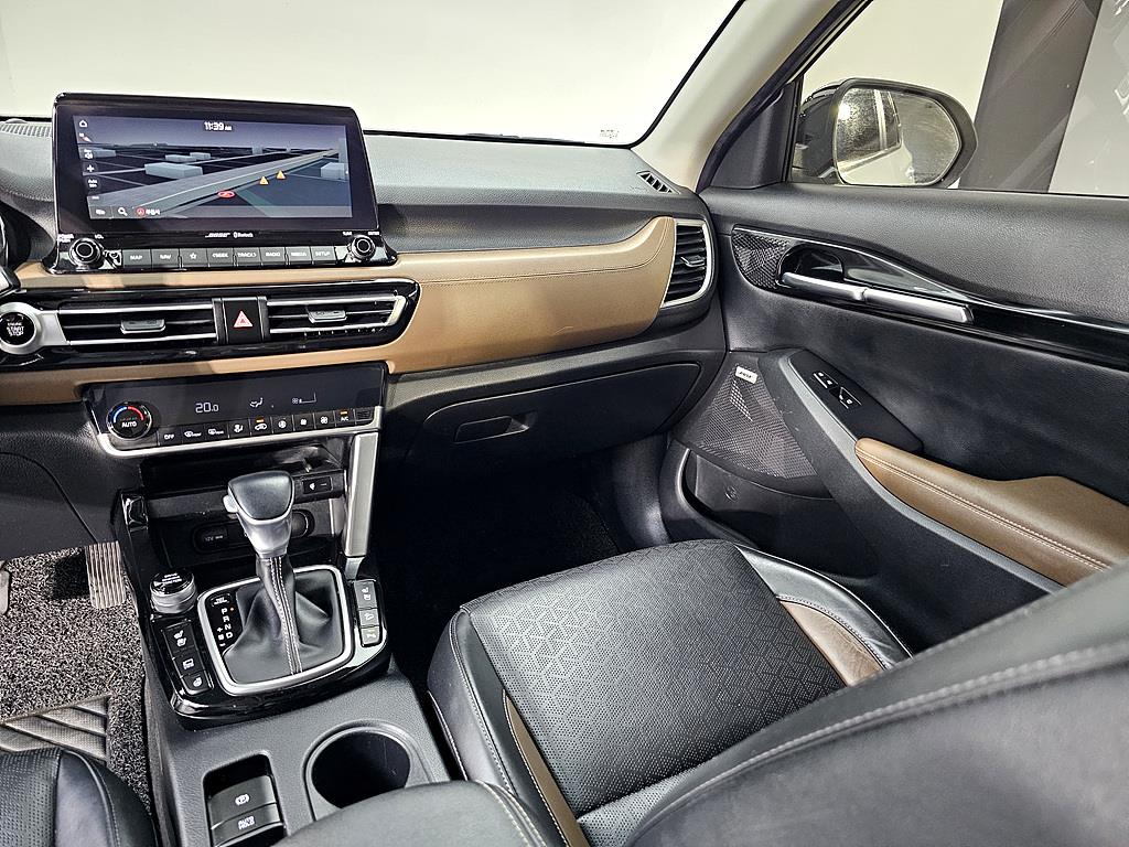 KIA Seltos - Vista 10