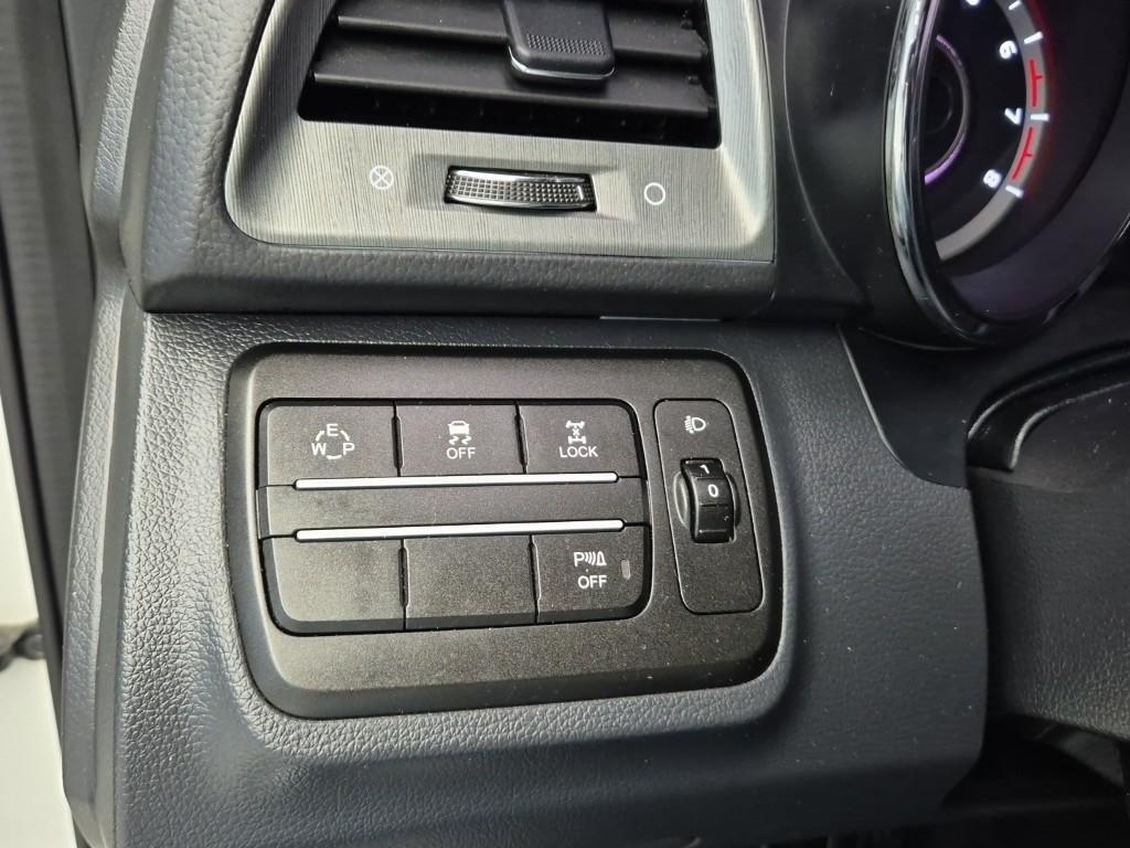 Ssangyong Tivoli 2018 Blanco - Importación desde Corea - HF Imports Iquique - Foto 17