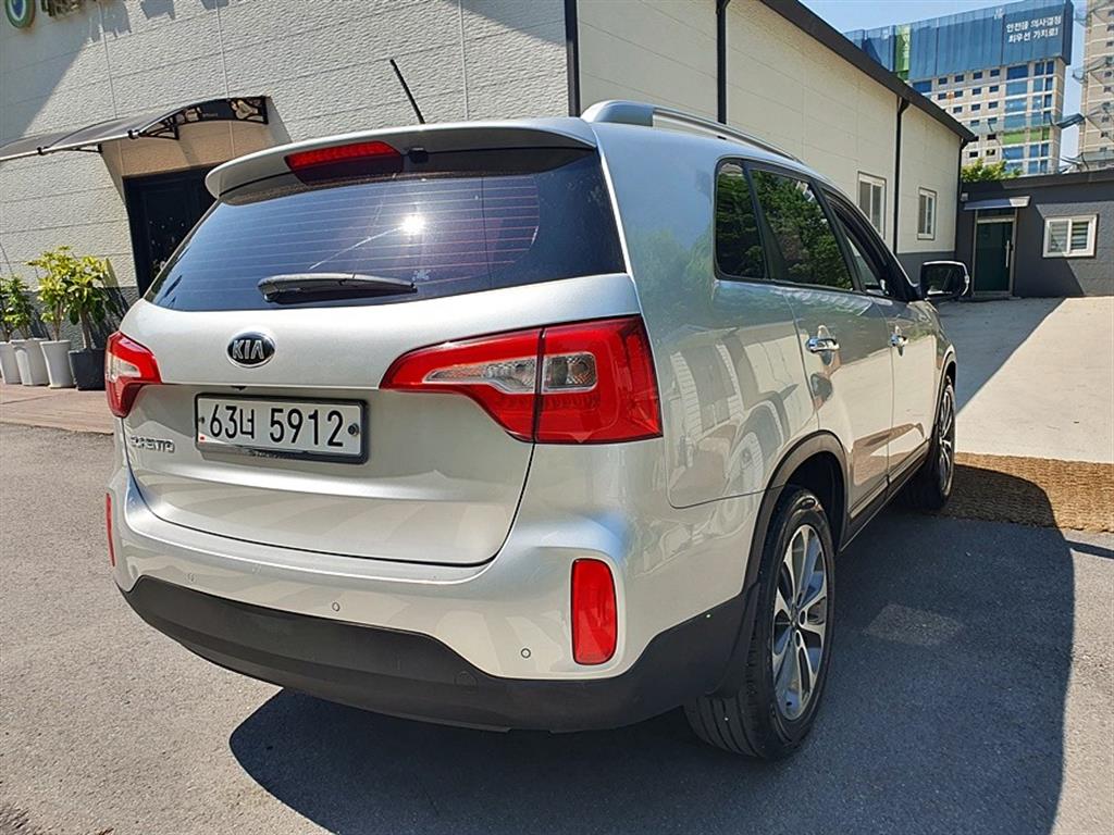 KIA Sorento - Vista 4