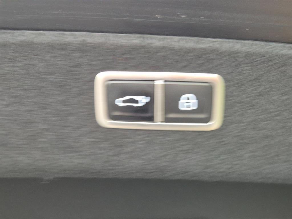 Genesis G80 - Vista 12