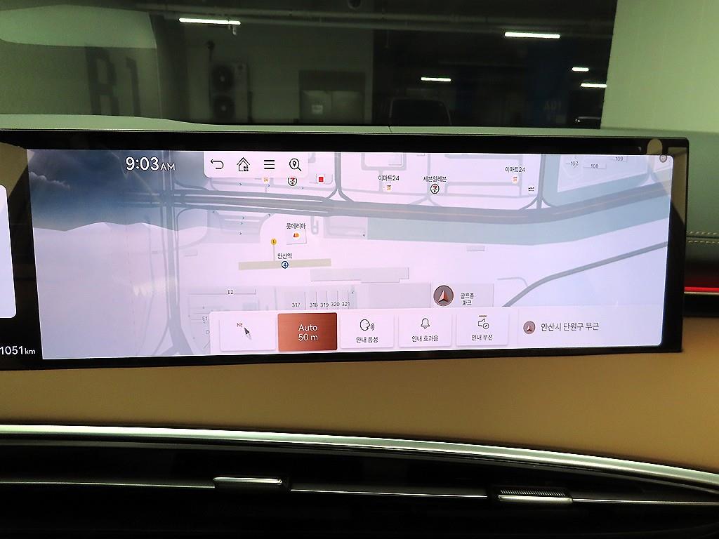 Genesis GV70 - Vista 9