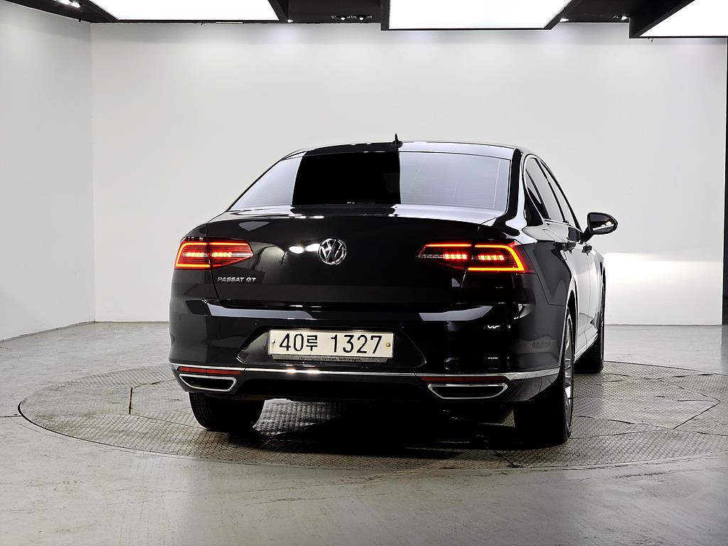 Volkswagen Passat - Vista 3
