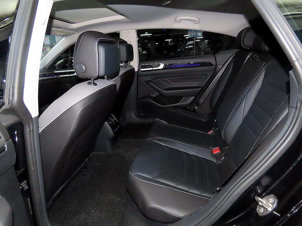 Volkswagen Arteon - Vista 7