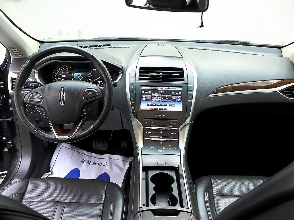 Lincoln MKZ - Vista 9