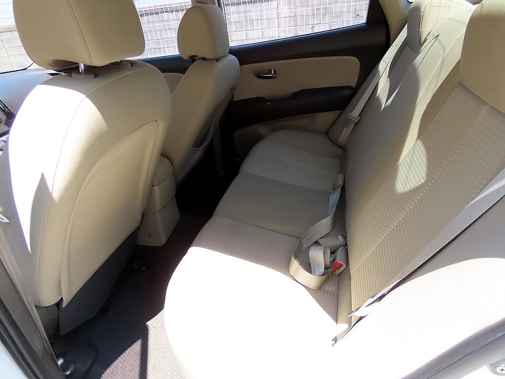 HYUNDAI Avante - Vista 6