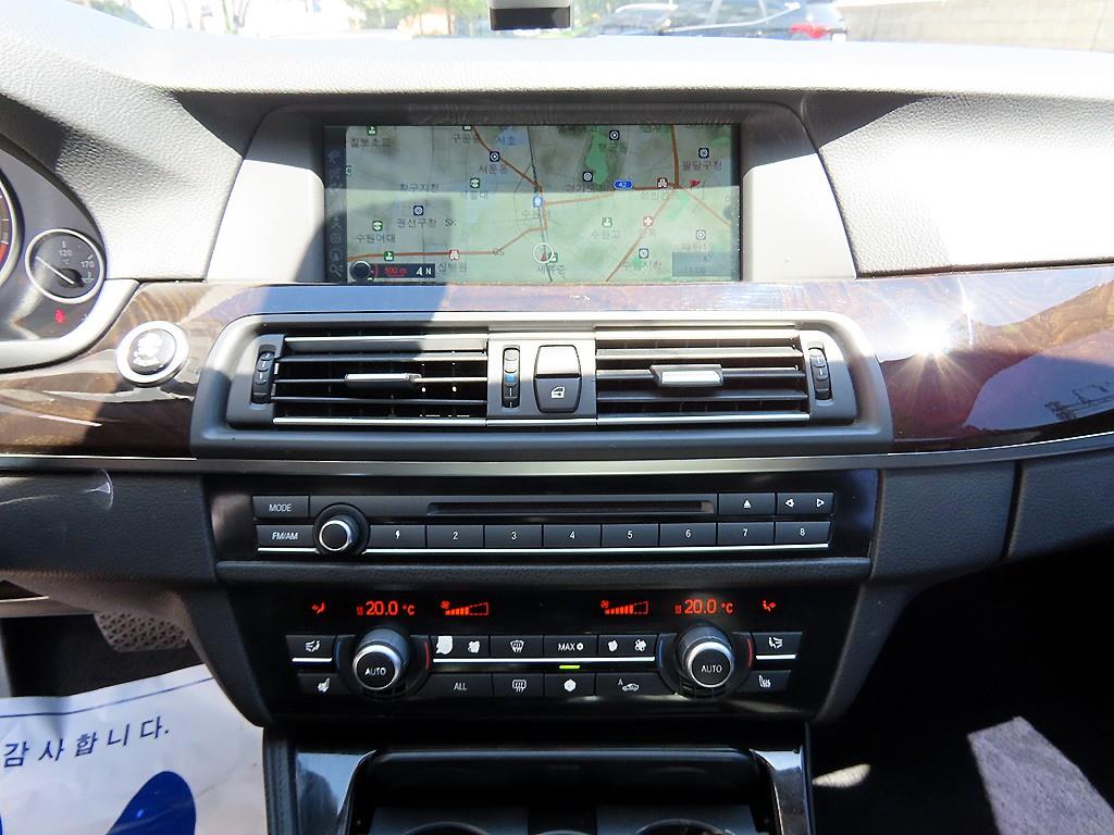 BMW 5 Series 2010 Negro - Importación desde Corea - HF Imports Iquique - Foto 14
