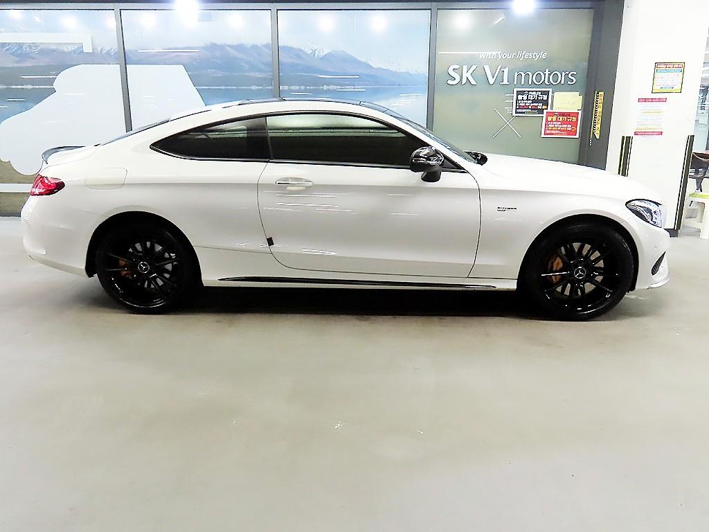 Mercedes Benz C Class - Vista 3