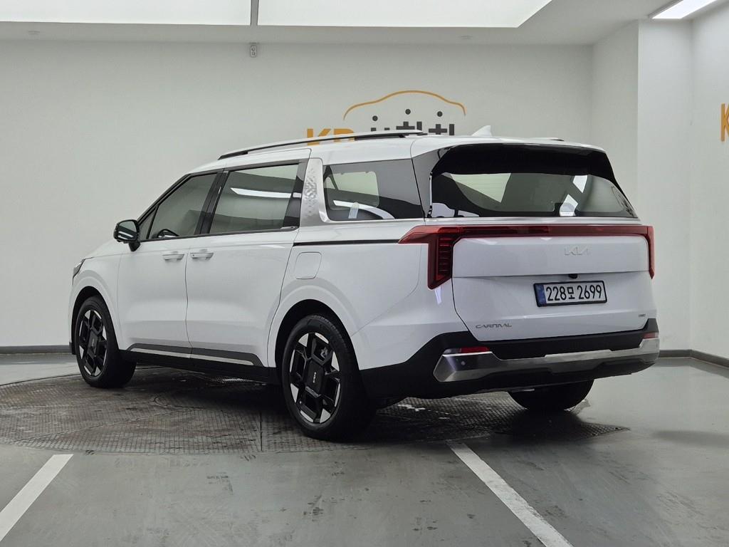 KIA Carnival - Vista 3