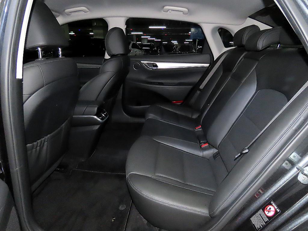 HYUNDAI Grandeur - Vista 7