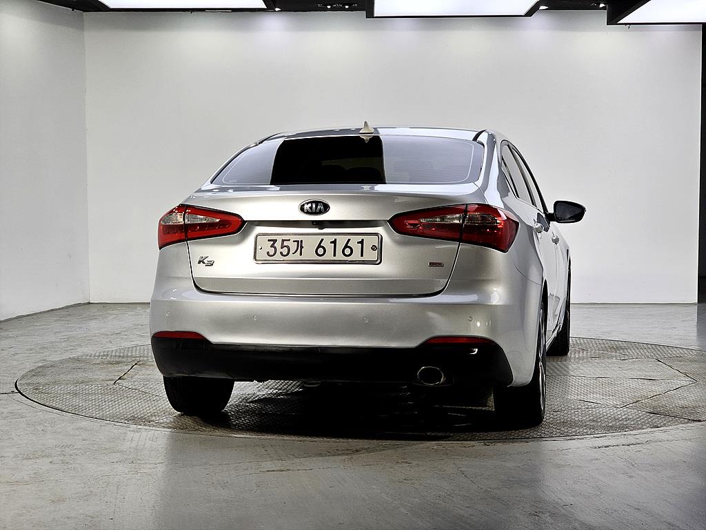 KIA K3 - Vista 3
