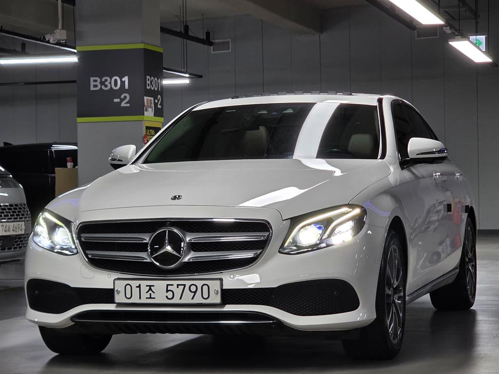 Mercedes Benz E class 2019 Blanco - Importación desde Corea - HF Imports Iquique - Foto 1