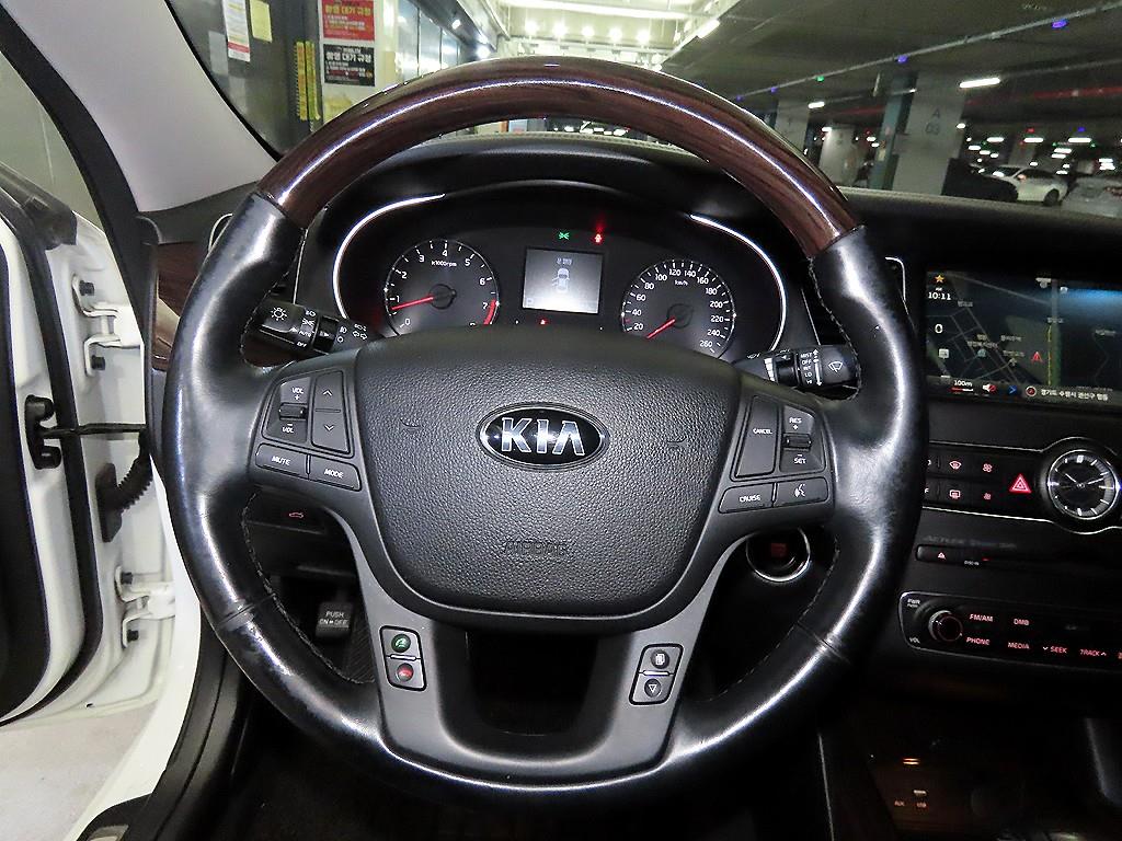 KIA K7 - Vista 8