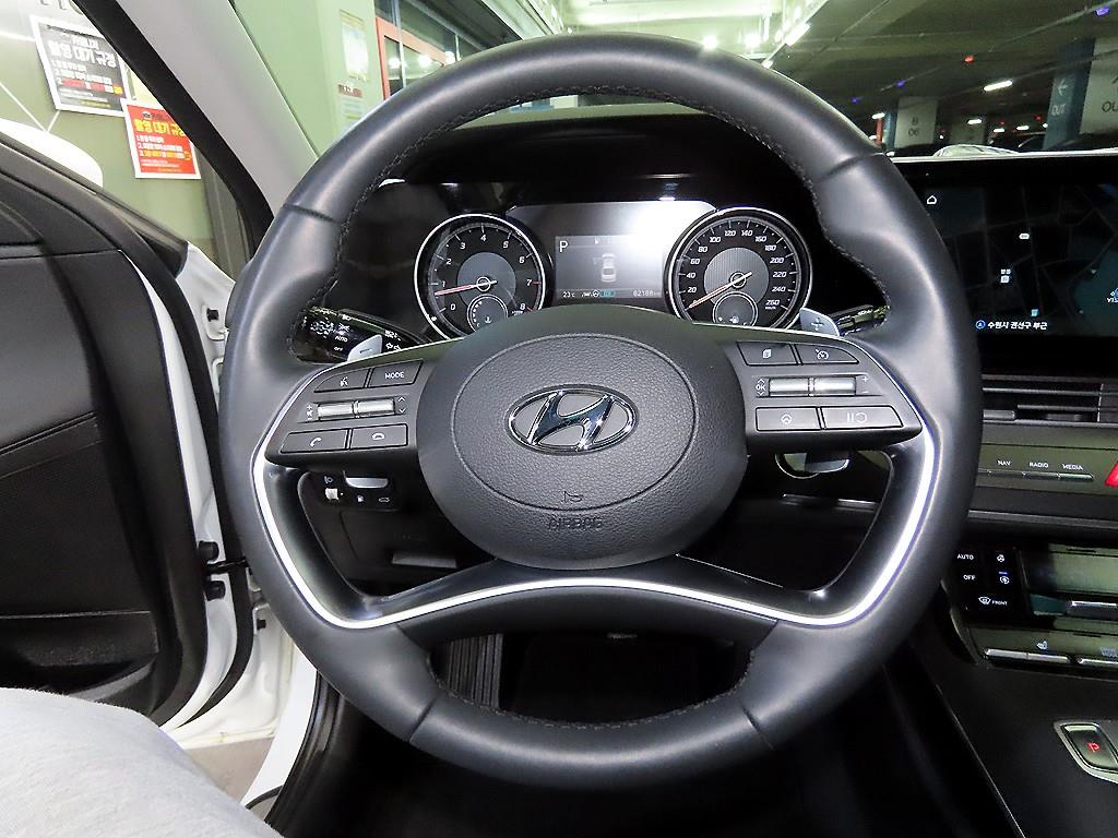 HYUNDAI Grandeur - Vista 8