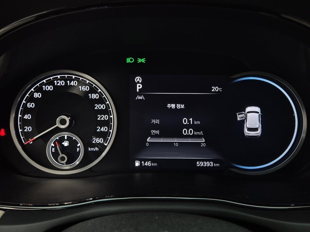 Genesis GV70 - Vista 5
