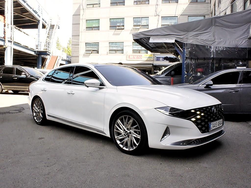 HYUNDAI Grandeur - Vista 3