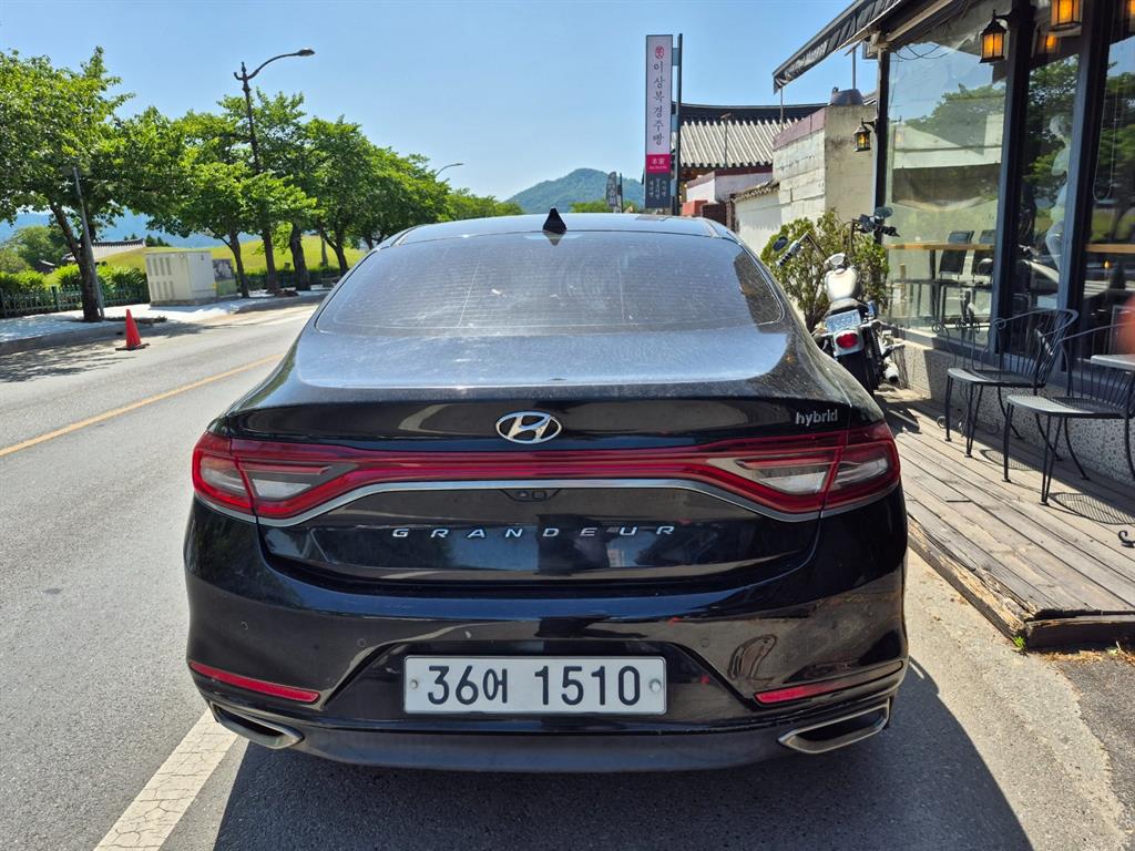 HYUNDAI Grandeur - Vista 3