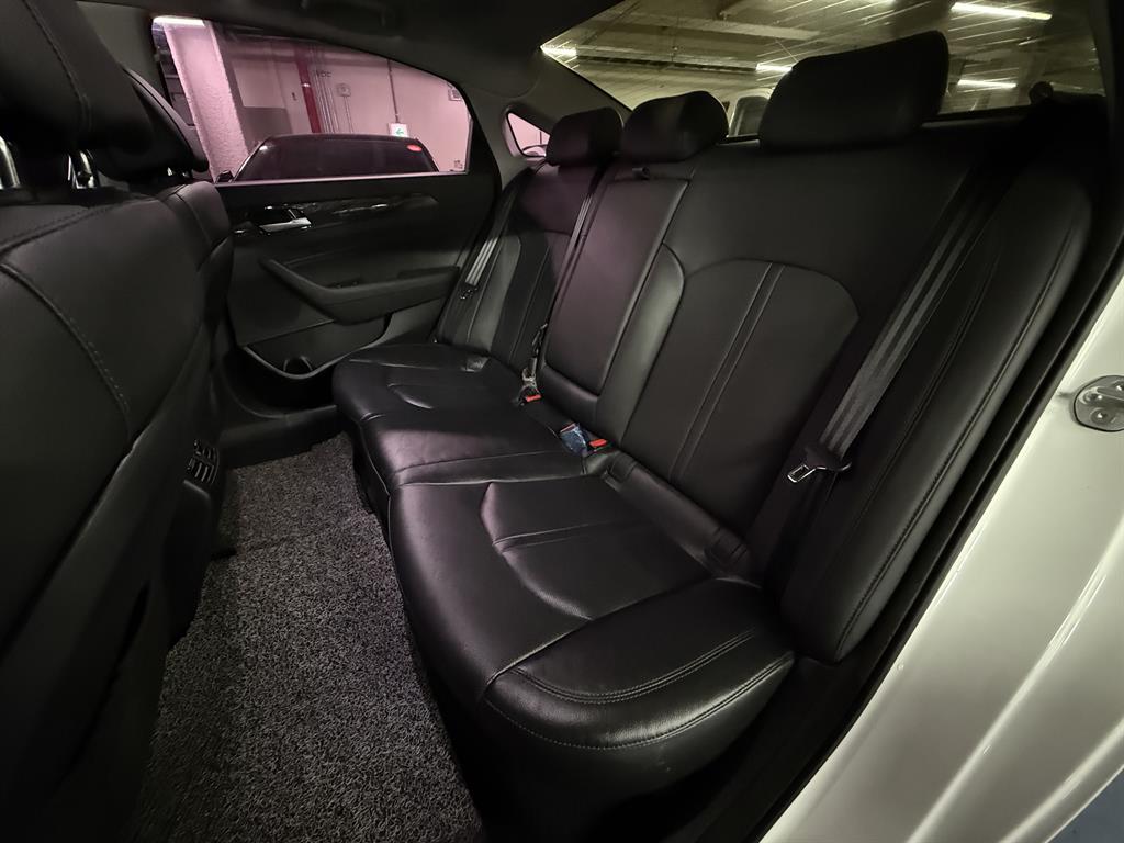 HYUNDAI Sonata - Vista 7