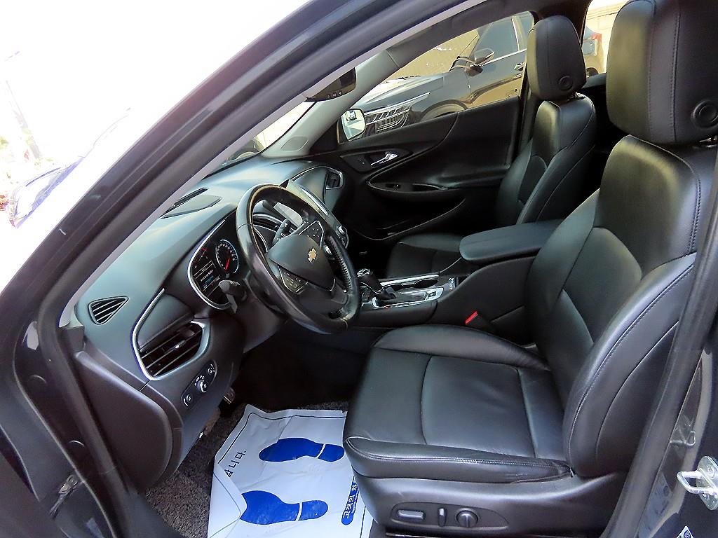 Chevrolet Malibu - Vista 5