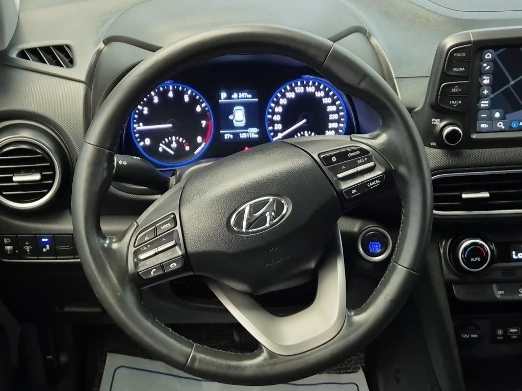 HYUNDAI Kona - Vista 9