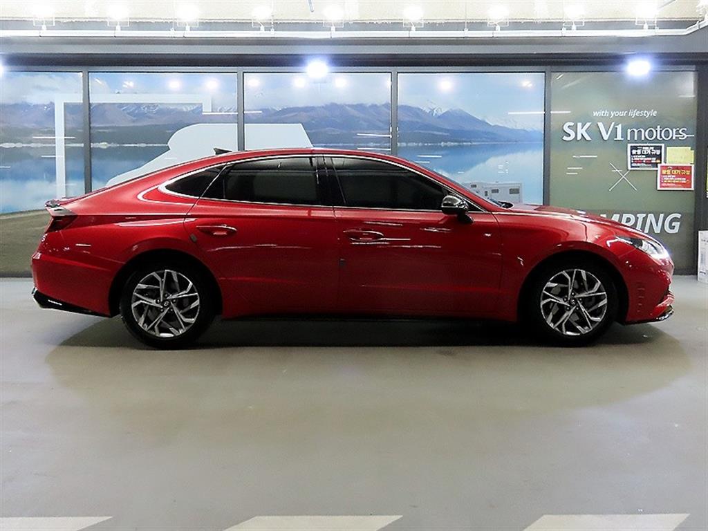 HYUNDAI Sonata - Vista 3