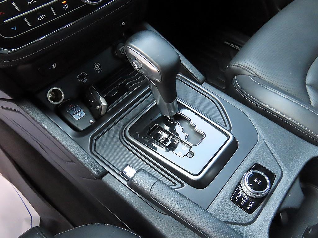 Ssangyong Rexton - Vista 10