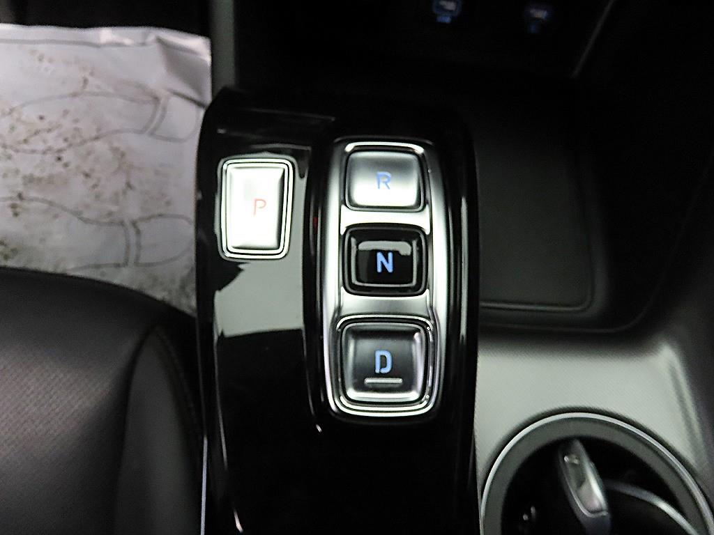 HYUNDAI Sonata - Vista 10