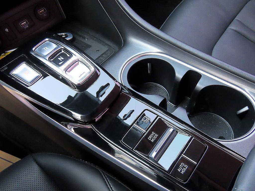 HYUNDAI Sonata - Vista 10