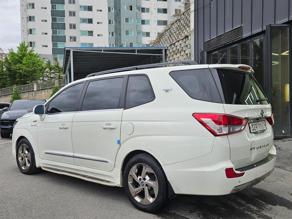 Ssangyong Korando - Vista 6